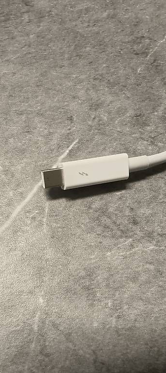 Câbles: Thunderbolt 2 kabel – D'occasion à Zweidlen par jasko_ 1