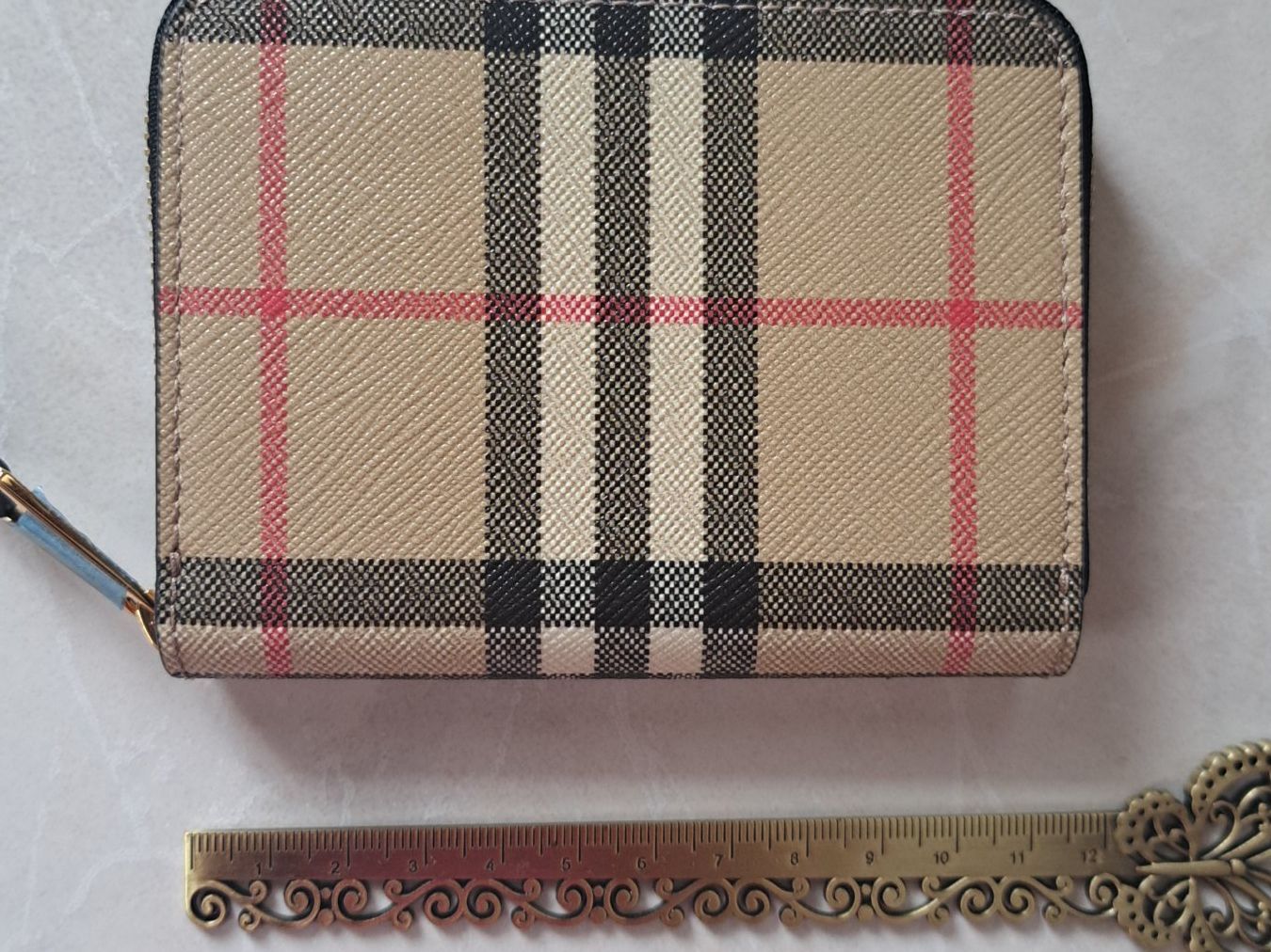 Burberry Portafogli: Burberry Zip Wallet – Nuovo e nell'imballaggio originale da Saas Grund venduto da IvanaXY 2