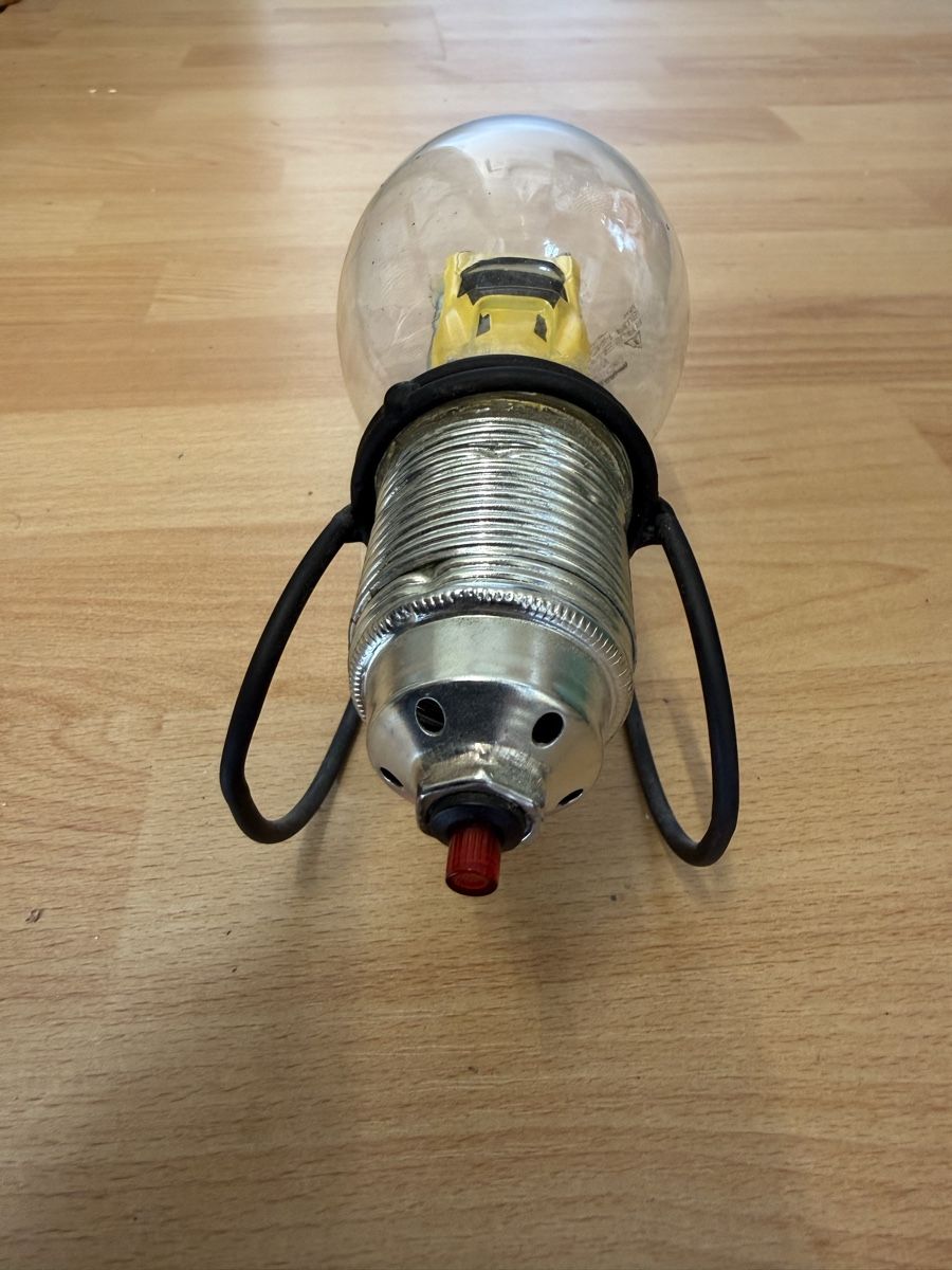 Toutes les décorations: Glühlampe mit Auto – D'occasion à Grenchen par Bastet007 3