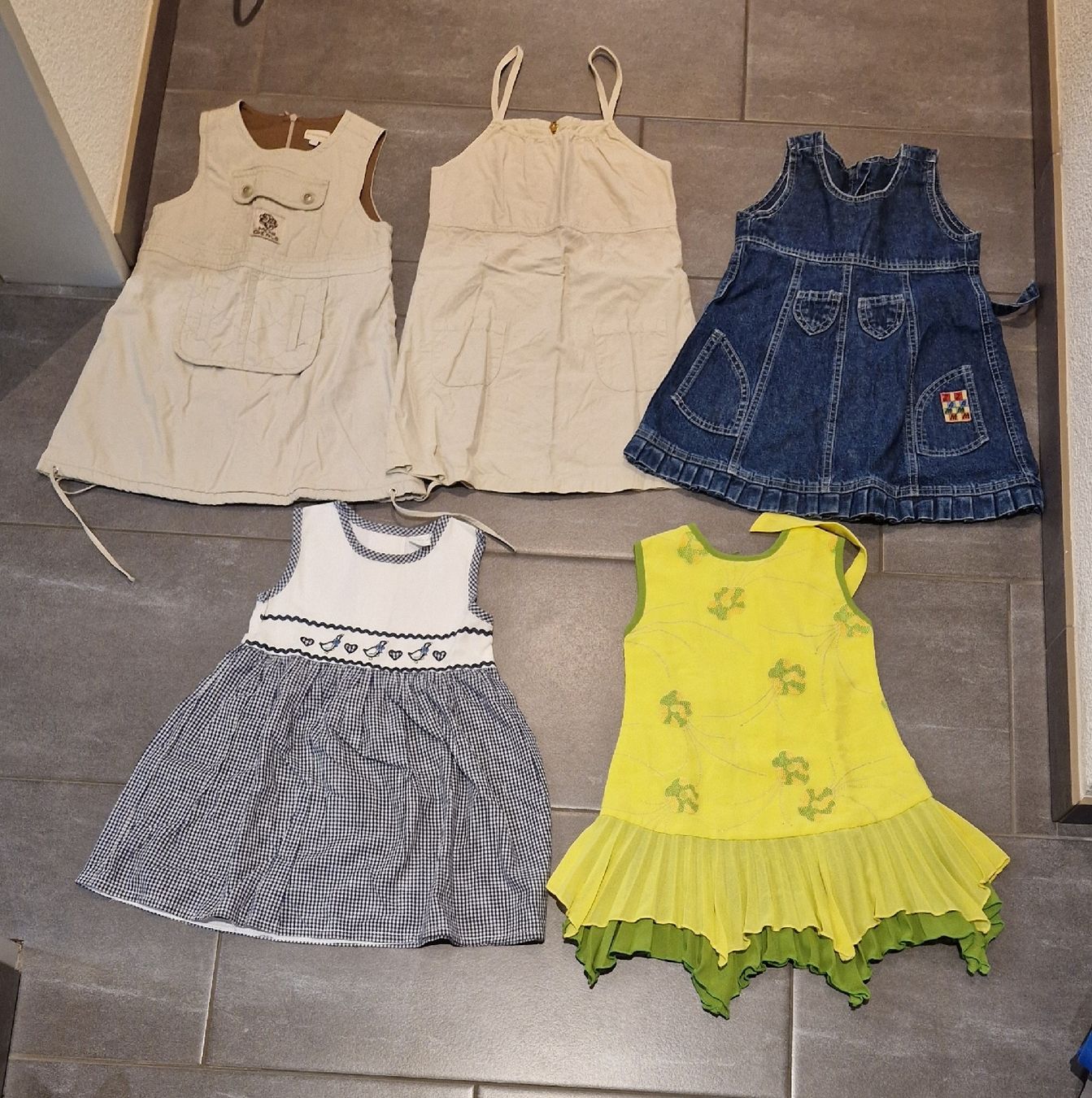Lotti & Set di vestiti: Kleiderpaket 98/104 – Usato da Ohmstal venduto da wil_xp75 4