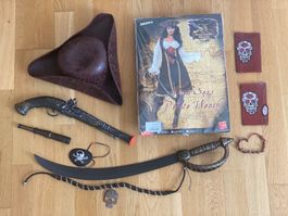 Déguisement pirate femme + nombreux accessoires