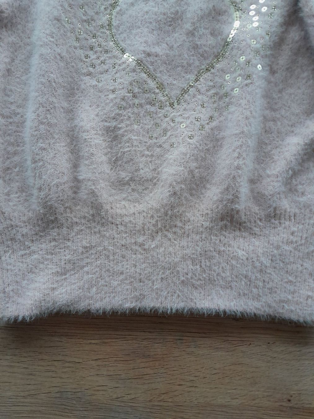 C&A Maglioni & Felpe: flauschiger Pullover Grösse 122 von c&a Paillettenherz – Usato da Worb venduto da Osterthal 4