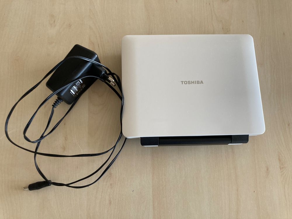 TOSHIBA - Lecteur DVD portable SDP75SWE