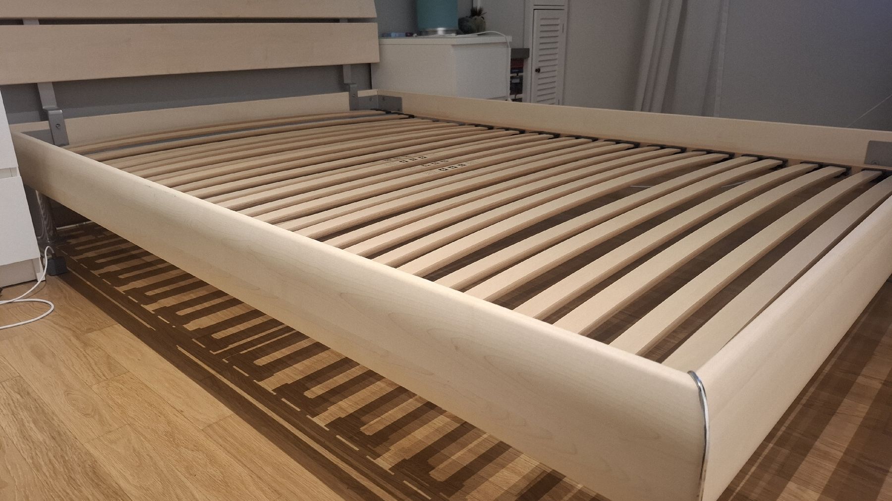 Letti: Bett 200x140cm – Usato da Ossingen venduto da DW93 3