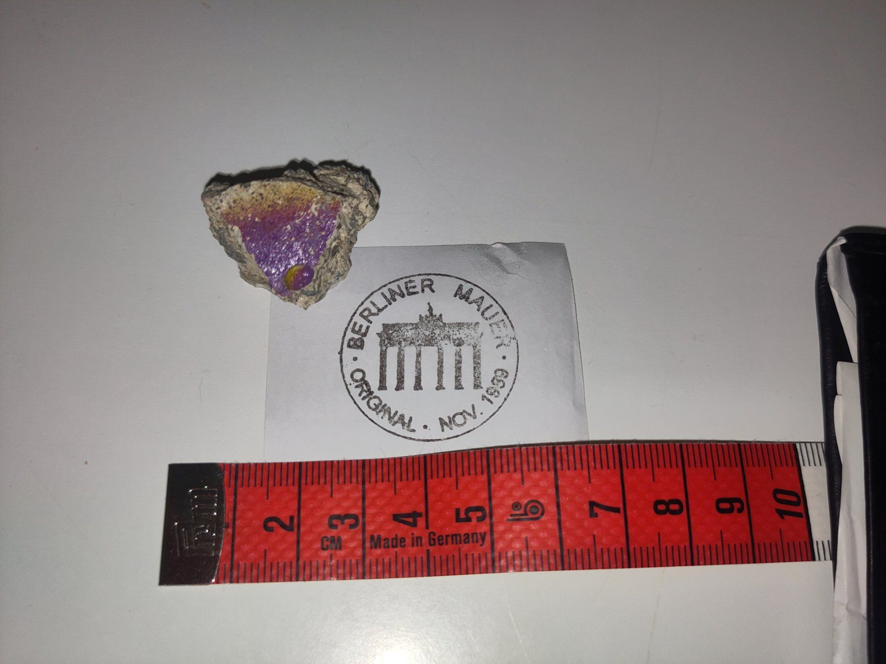 Minerali & Pietre curative: Berliner Mauer 1989 Mauerstück – Usato da Studen SZ venduto da cith 4