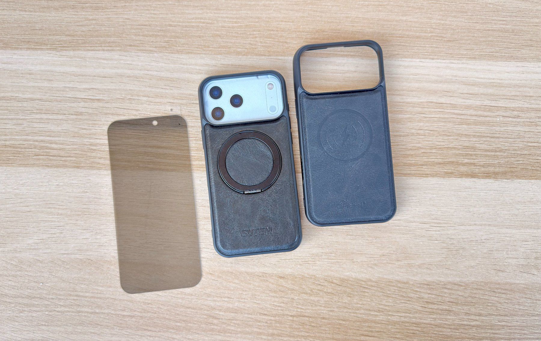 Apple Cover & Protezioni schermo: coque iPhone 17 Pro Max noire – Nuovo e nell'imballaggio originale da Thônex venduto da BrYu 1