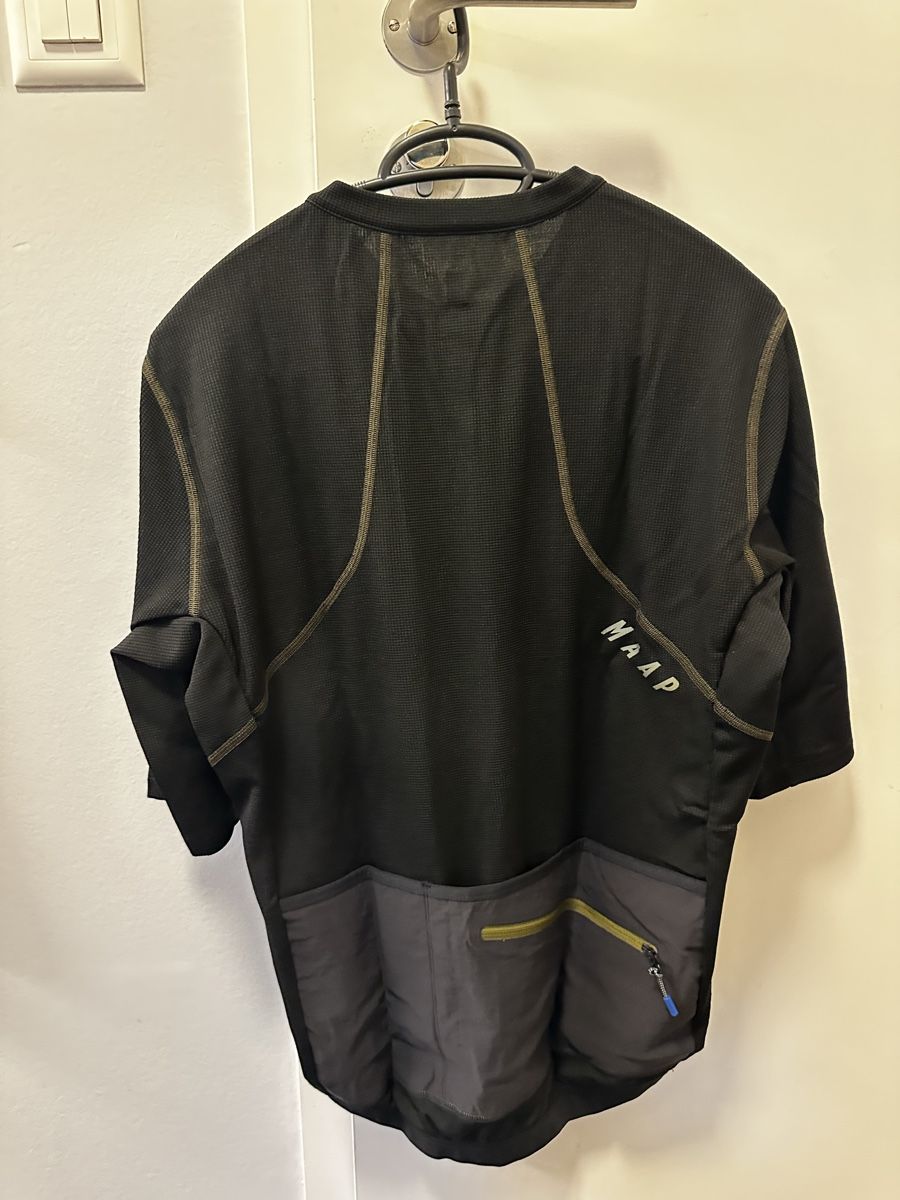 Canottiere & Pantaloni: MAAP Cycling Alt_Road Jersey 2.0 – Nuovo e nell'imballaggio originale da Carouge GE venduto da cytoplan 1