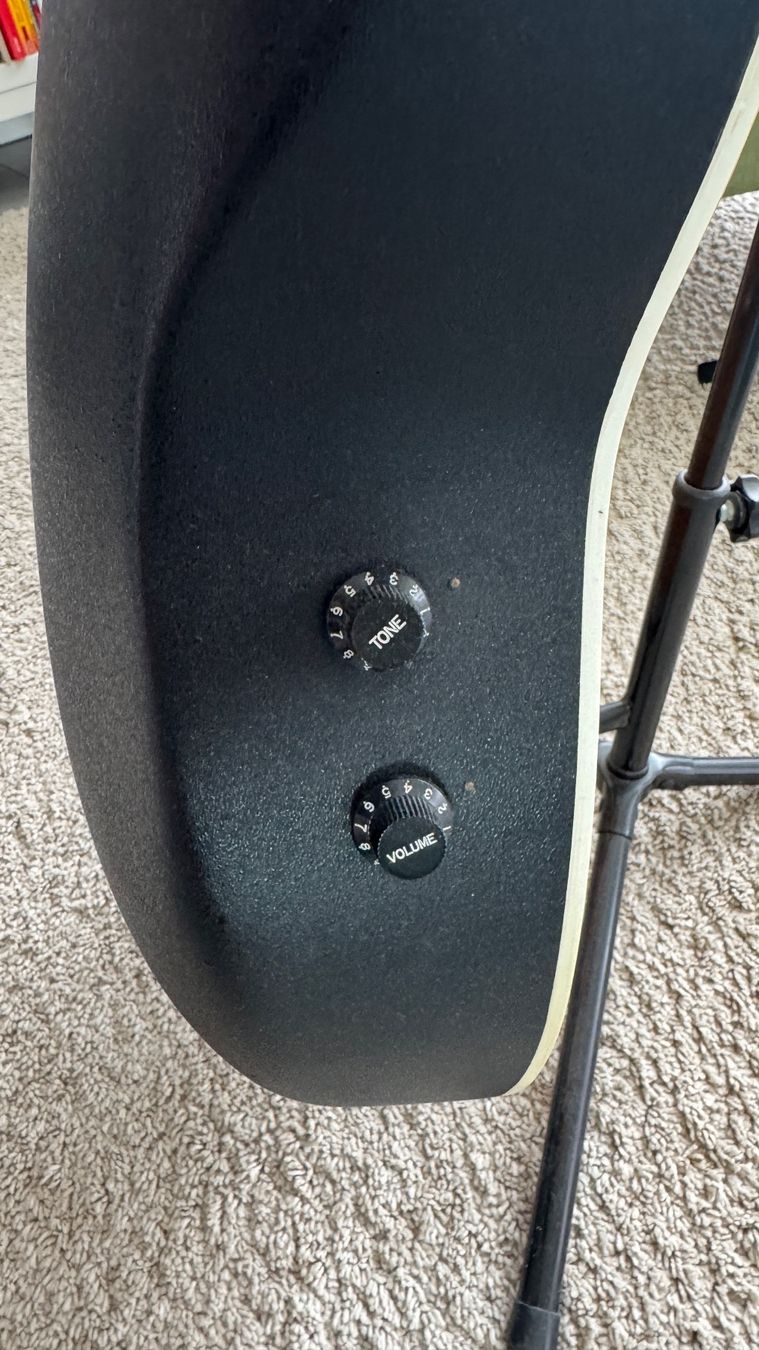 Ovation Strumenti musicali: Gitarre OVATION CELEBRITY – Usato da Binningen venduto da mi-9 4