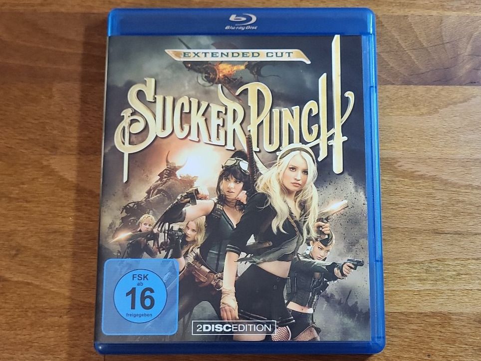 Tutti i DVDs: Sucker Punch (2011) Bluray – Usato da Pfungen venduto da Whitie