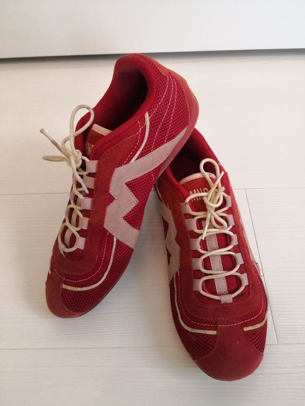 Mango Damenschuhe: 🤩MANGO STOFF-LEDER-SNEAKER ROT-WEISS – Gebraucht aus Olten von Naja-Twins-Twins 4