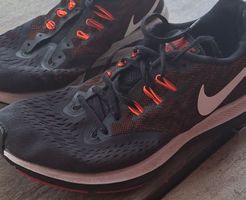 Nike Running Shoes Size 42.5 Black Orange Used