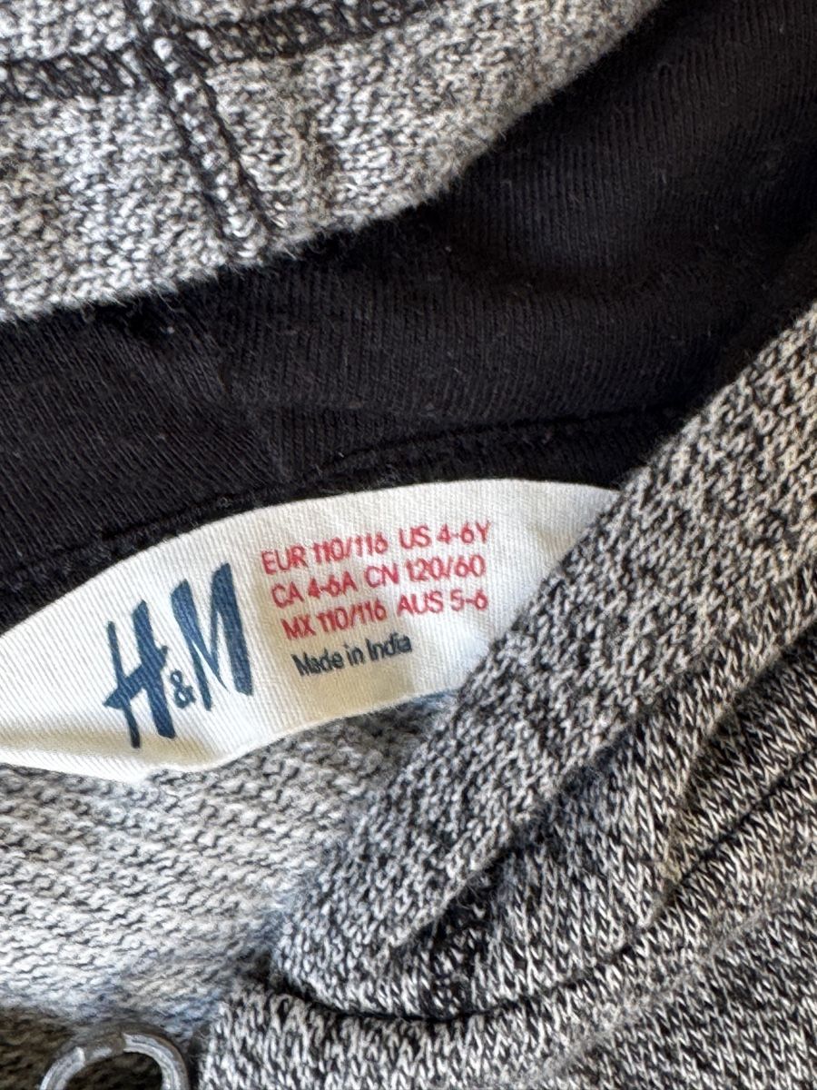 Lotti & Set di vestiti: Kinderoberteile Grösse 110 – Usato da Basel venduto da spassbremse 3