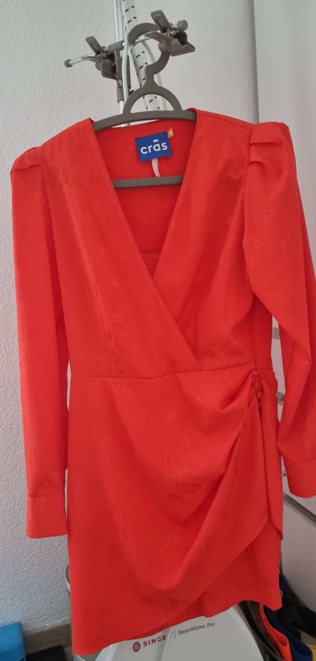 Vestiti: Jolie robe Cras taille 36 – Nuovo (secondo la descrizione) da Renens VD venduto da Iepurica19avril