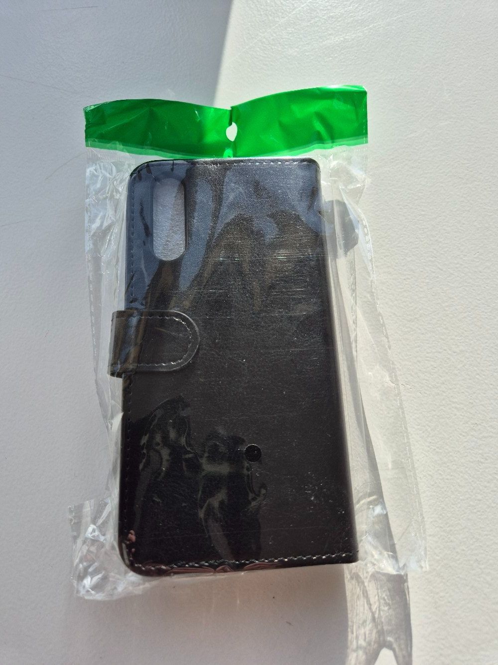 Sony Covers & Schutzfolien: Handyhülle Sony Xperia 10 III – Neu und originalverpackt aus Laupen BE von red_m767