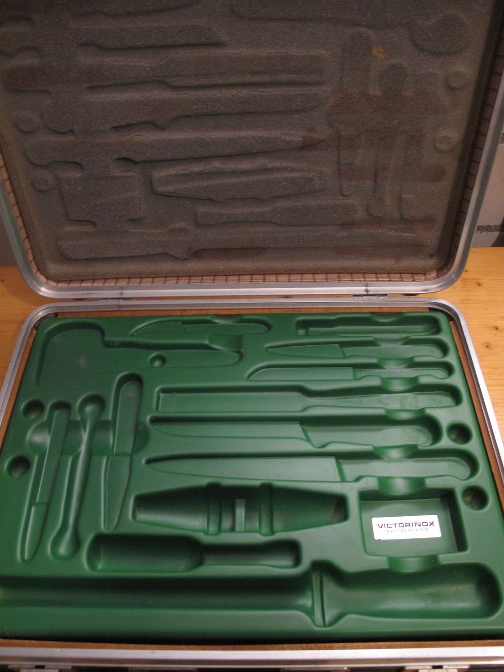 Victorinox Valigie: Messerkoffer Victorinox 3 Teile leer – Usato da Wil SG venduto da fva01 1