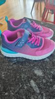 Kinderschuhe Snaeker Turnschuhe Gr. 31Klettverschluss