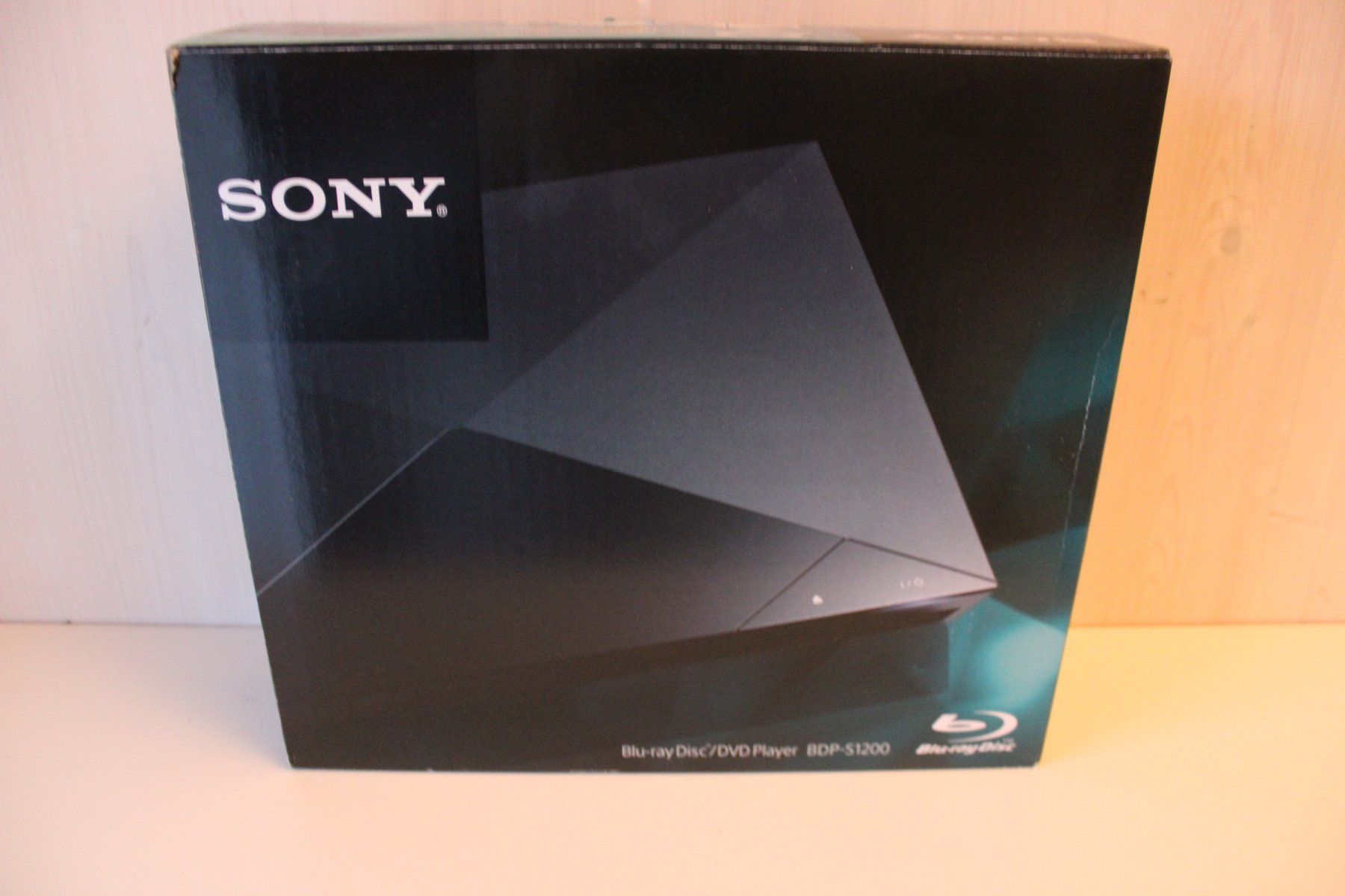 Sony Systèmes audio & multimédias: Sony BDP-S1200 Bluray & DCD Player / Blu-Ray Disc Player – D'occasion à Ebertswil par Certo188