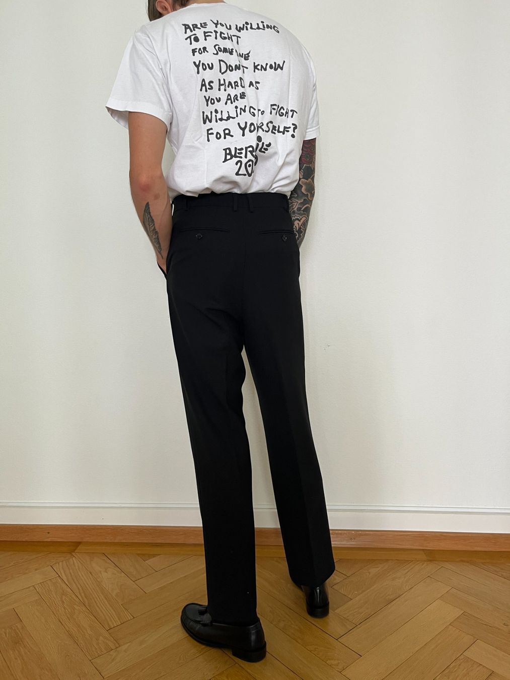 Pantalons: HIGHWAISTED TAILORED PANTS – D'occasion à Zürich par Ankawhi