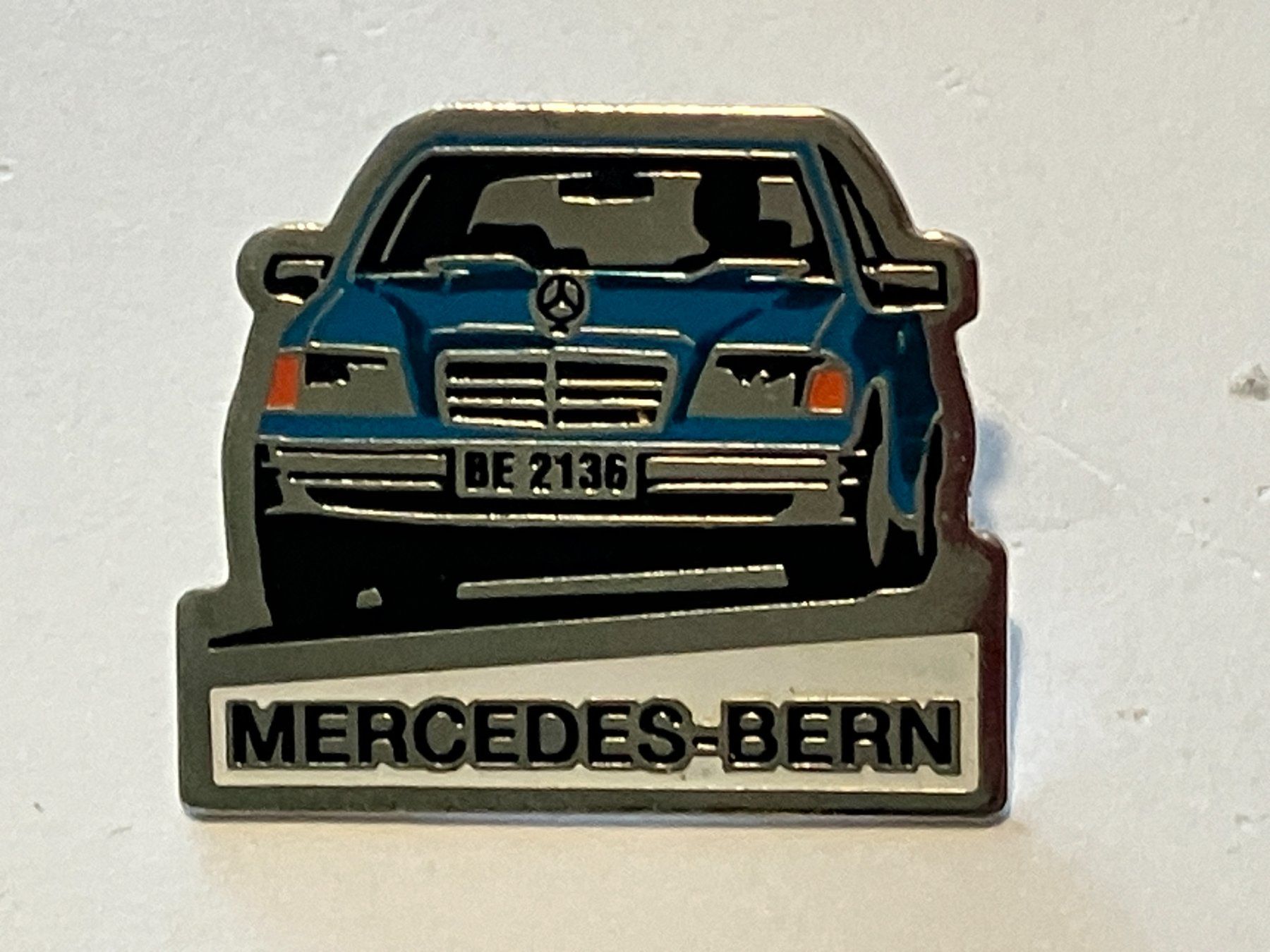 Plaketten & Abzeichen: 1 Pin Mercedes Bern – Gebraucht aus Basel von djwwpp