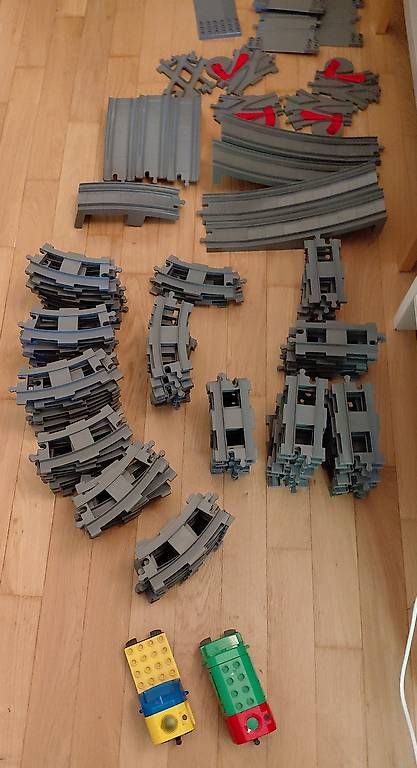 Lego Jouets: Grosse Sammlung an Lego Duplo Eisenbahn – D'occasion à Bern par hello-bern