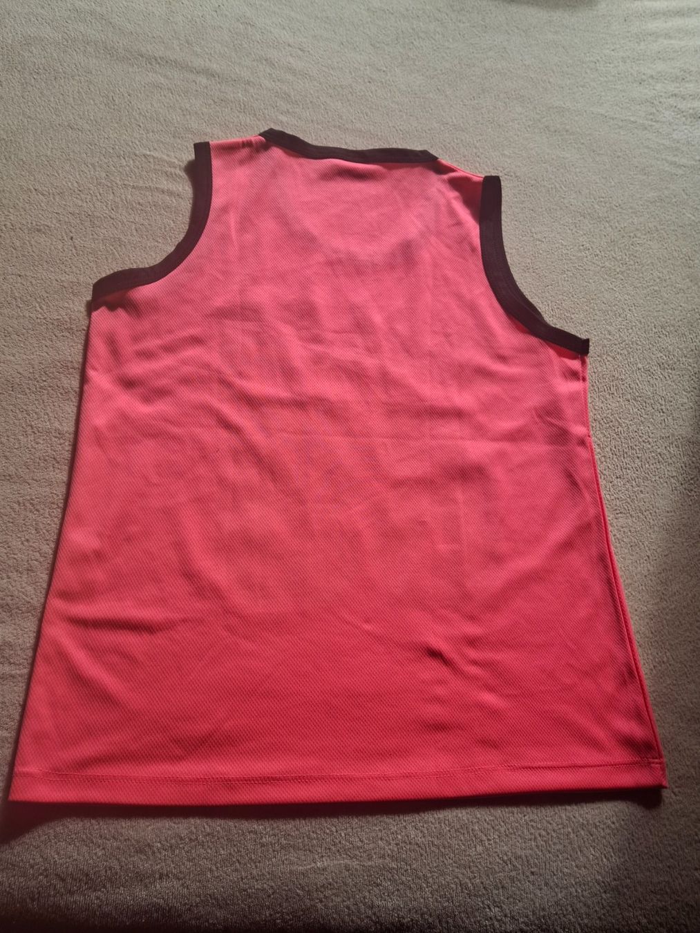 T-shirt: T-shirt - liquette rose taille S marque Nirvana – Usato da Villiers venduto da san_jn5w 6