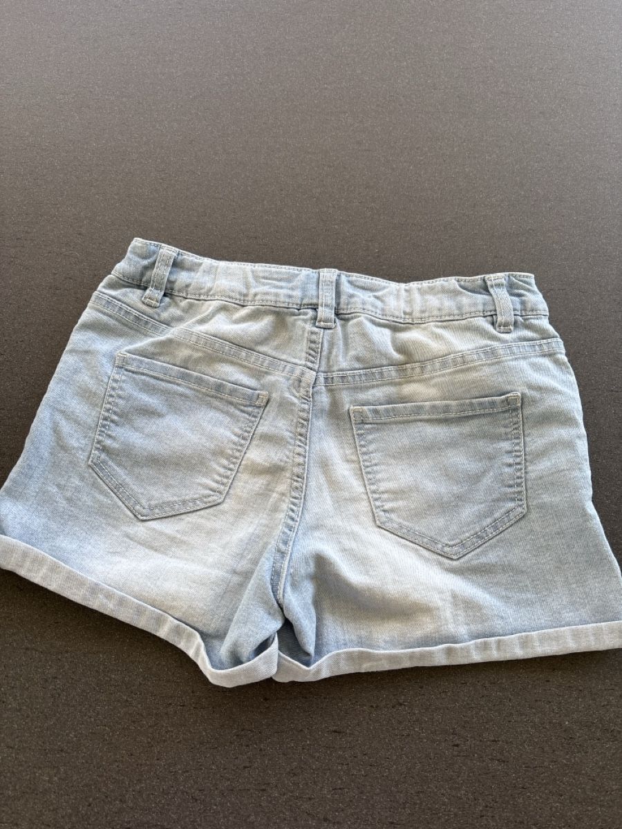 C&A Pantaloni: C&A Jeans Shorts, hellblau, Gr. 146 – Usato da Wilen b. Wil venduto da b-mountain 3