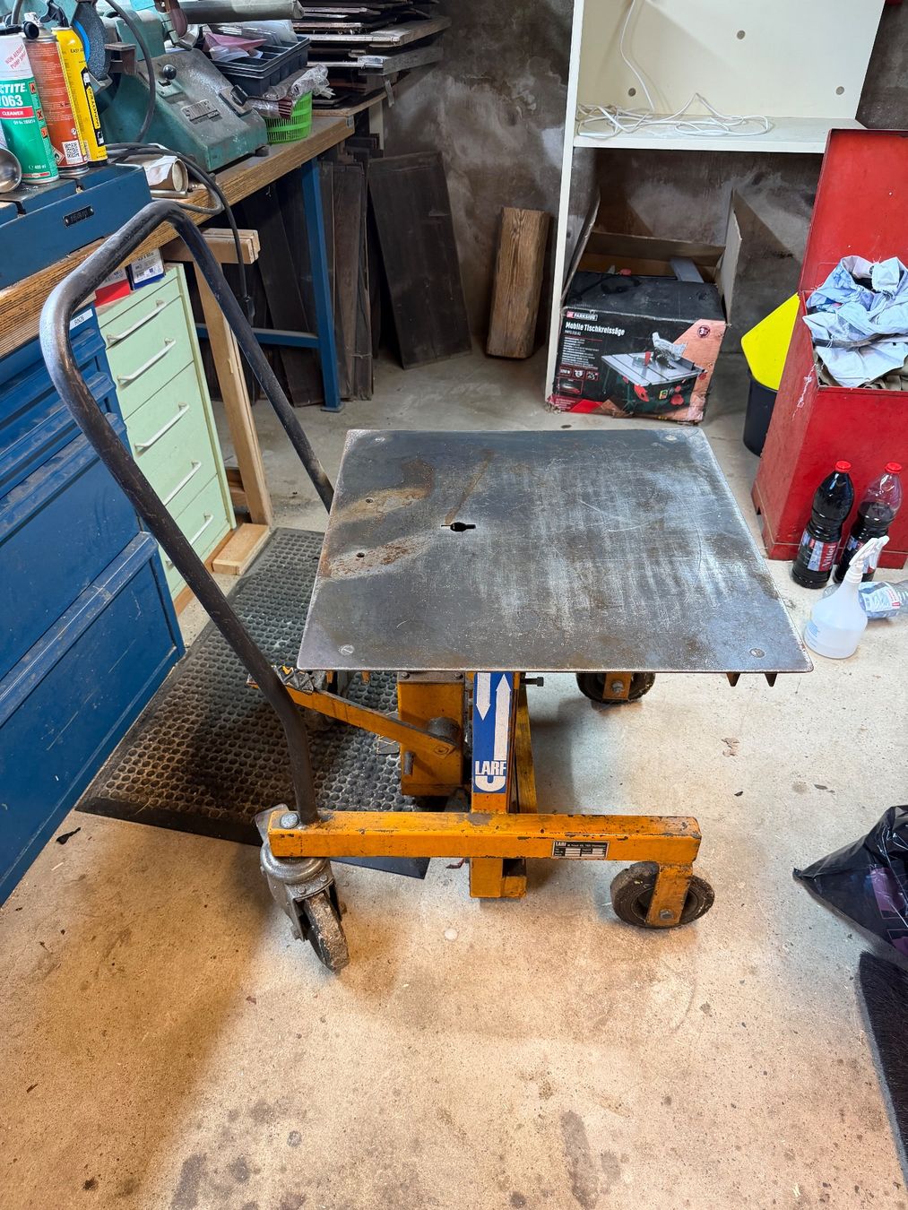 Piattaforme elevatrici & Crick: Hubtisch  LARF fahrbar – Usato da Herisau venduto da Paddy654321
