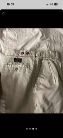 Pantalon à pinces Homme, état de neuf et très bonne qualité;