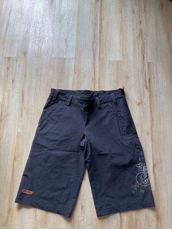 Shorts Sombrio femme, style unique,L parfait état