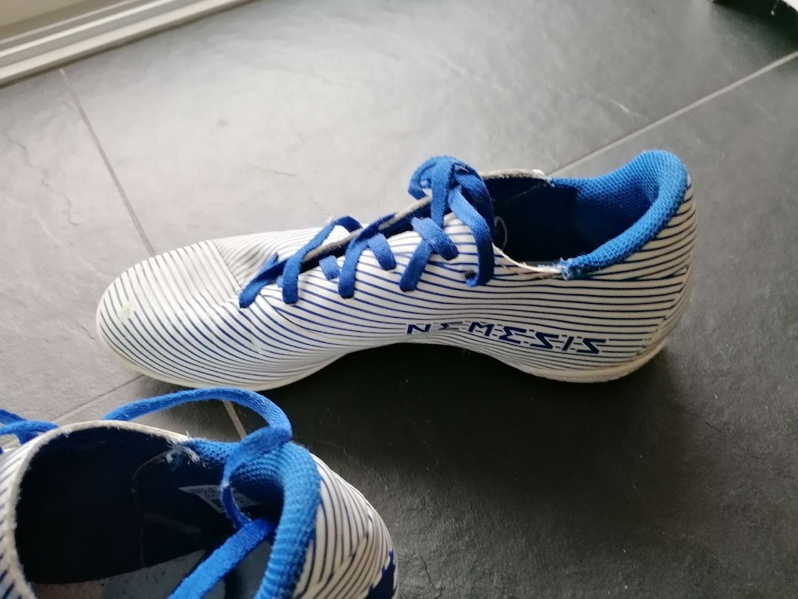 Adidas Scarpe per ragazzi: Adidas Nemesis Hallenschuhe 40 – Usato da Thal venduto da Nawajo 1