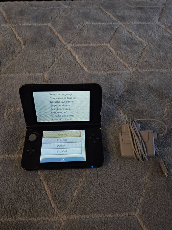 Nintendo 3DS XL Blau inkl. 9 Games (Pokémon, Zelda, Mario) (Gebraucht