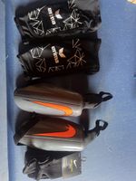 Fussball Schienbeinschoner Grösse M & Stulpen Set