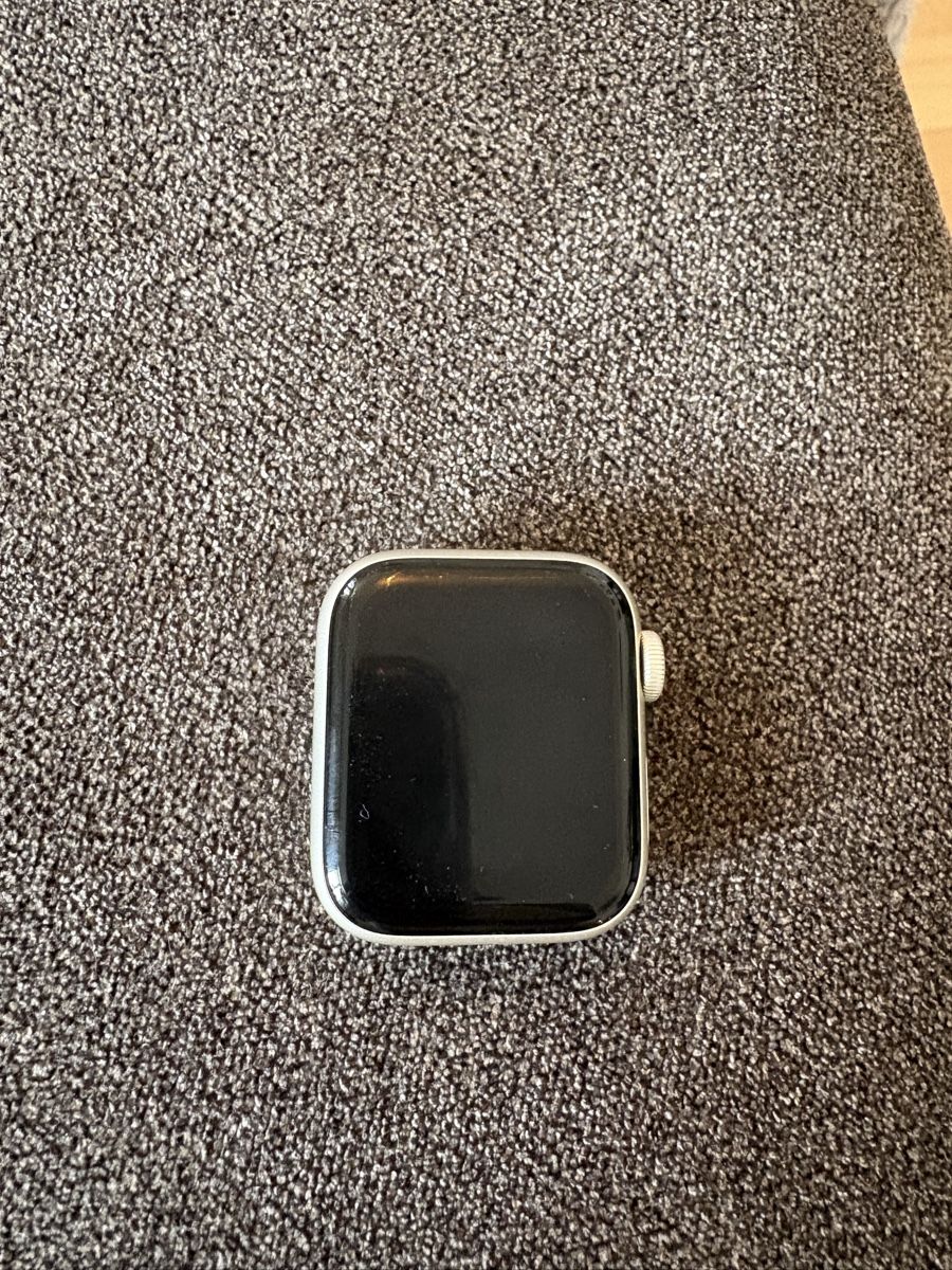 Apple Smartwatch: Apple Watch SE 40mm – Usato da Winterthur venduto da ang_xfz2