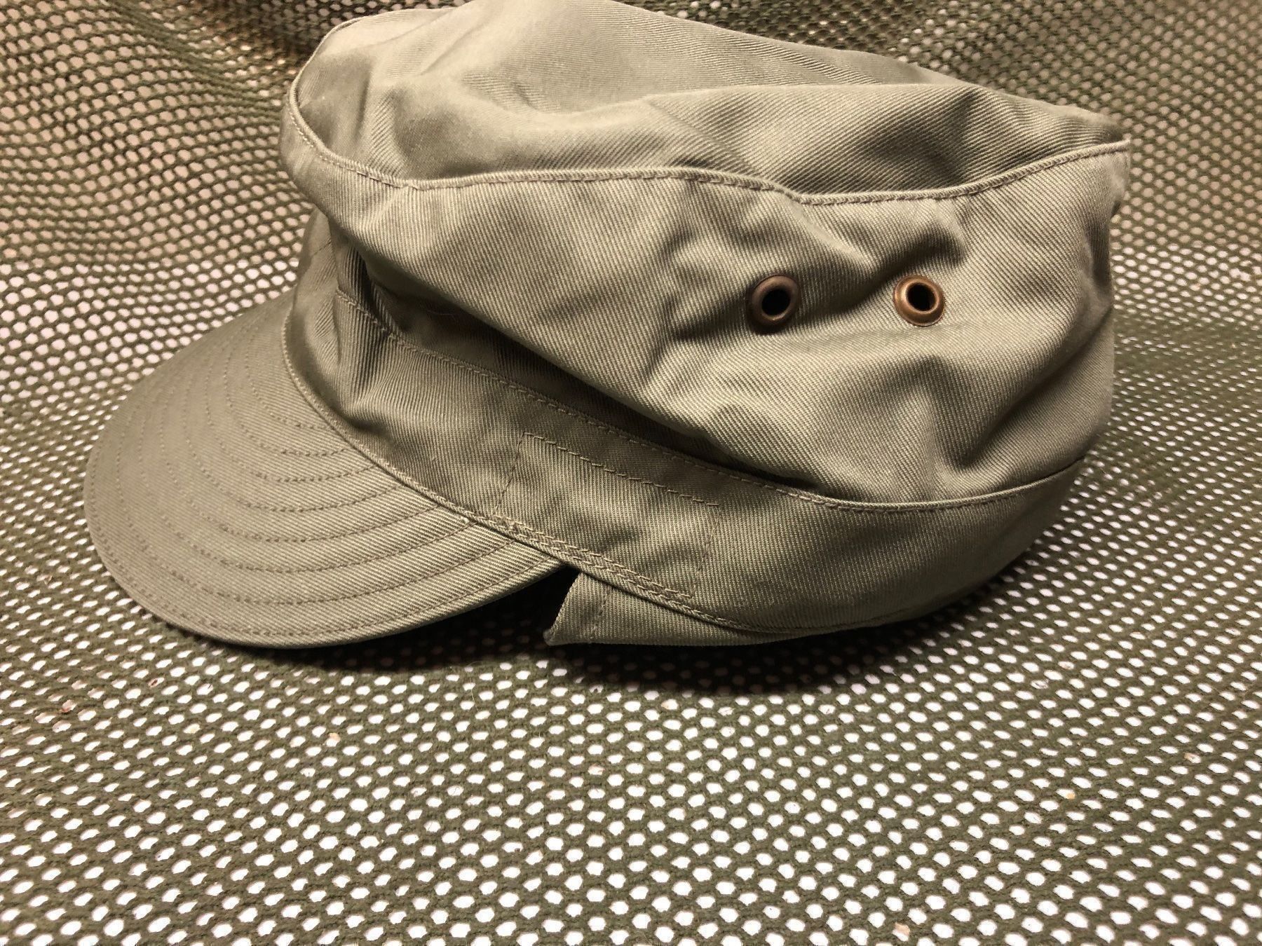 Uniformi: Schweizer Armee Militär Mütze Mutz Gr.55/56 – Usato da Madiswil venduto da TEMISO 2