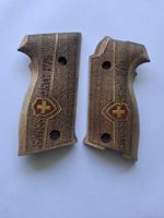 Nussbaum Griffschalen für die Sig P220 