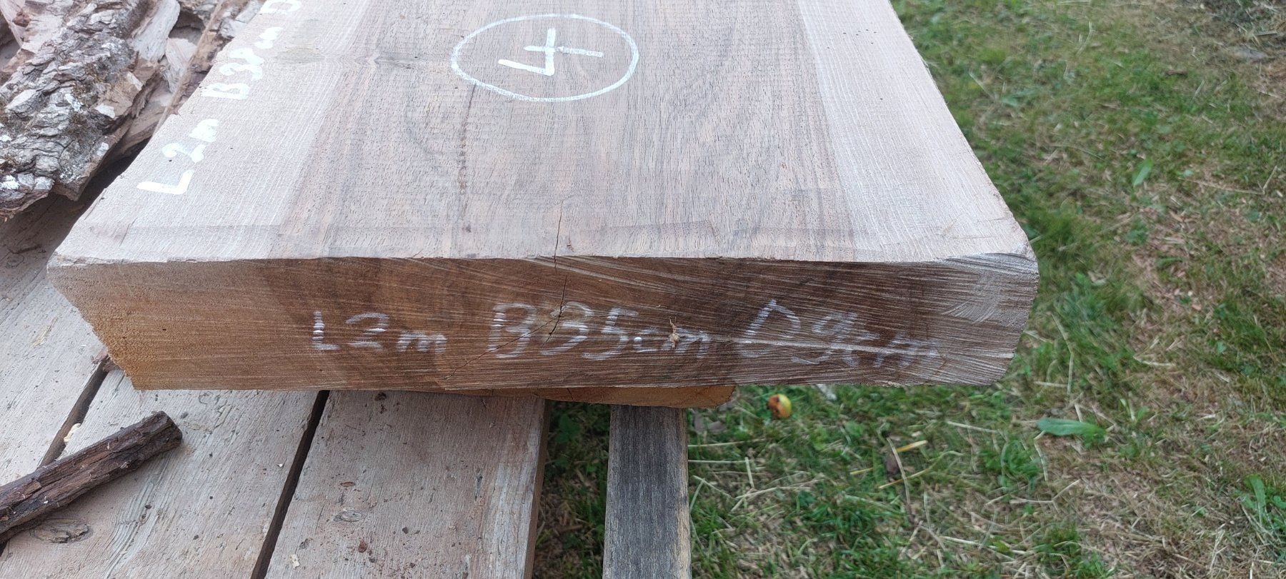 Articoli in legno: Schweizer Nussbaumholz – Difettoso da Giswil venduto da Stocki02 3