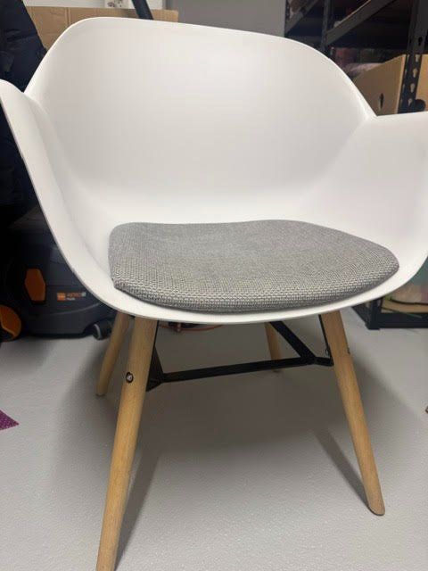Stühle: 2 Stühle weiss – Gebraucht aus Bern von Erpse01 1