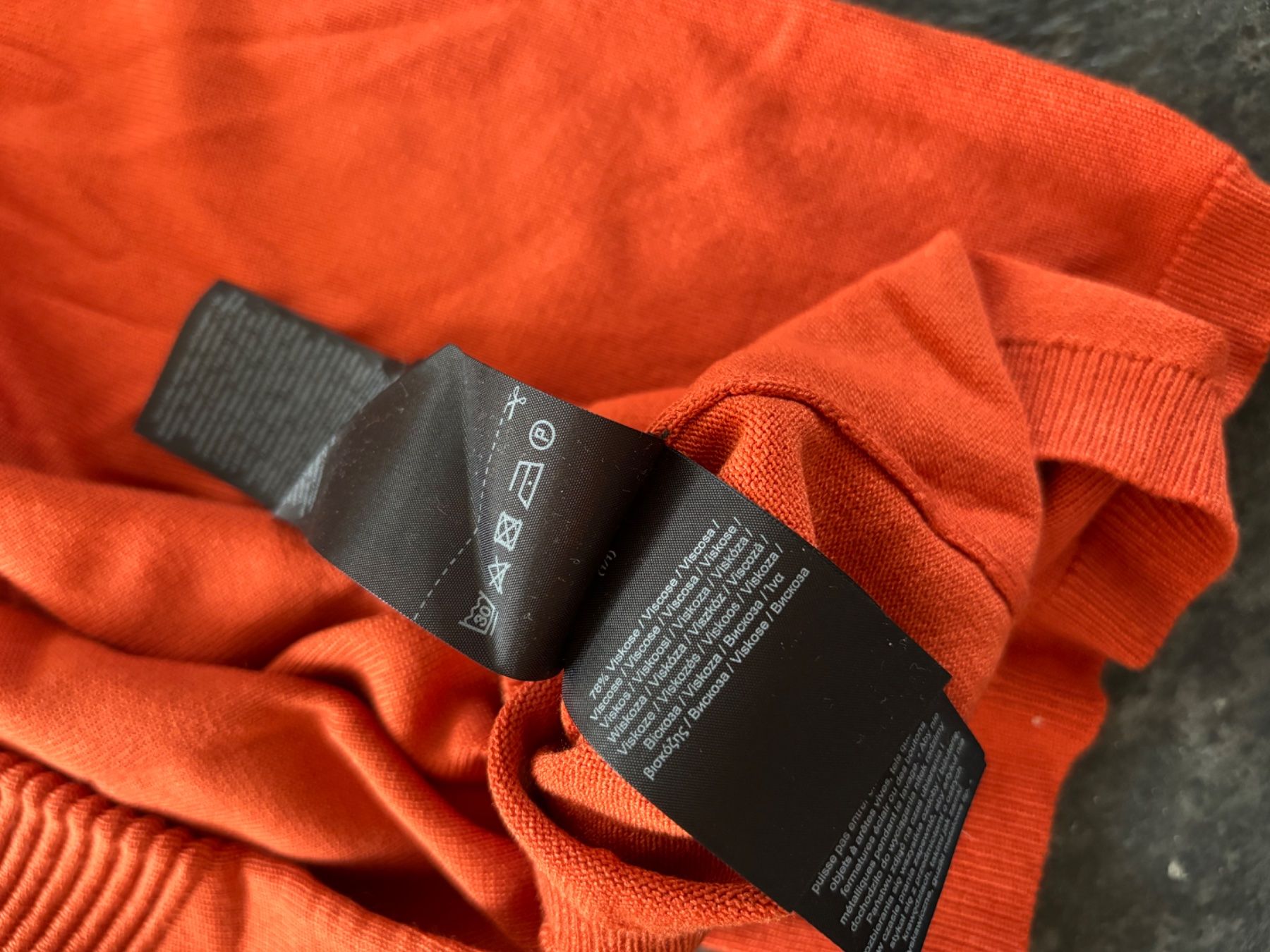 Comma Pullover & Sweatshirts: wunderschöner ärmelloser oranger Pullover - comma - Gr. 36 – Gebraucht aus Stadel von Chanel_5 8
