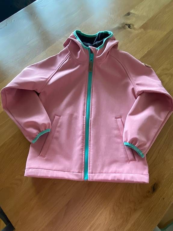 Jacken & Mäntel: Softshelljacke Rosa Gr.116 – Gebraucht aus Arbon von fbi_bmm9