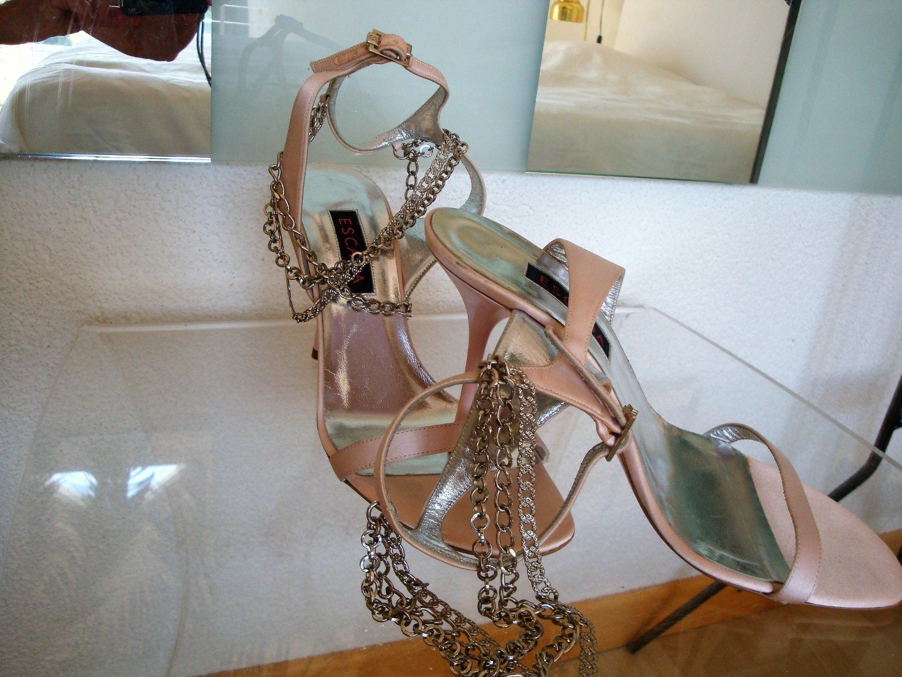 Escada Chaussures femmes: ESCADA SANDALETTEN NUDE/NP US$ 650.- – Neuf (Voir description) à Eschenbach SG par Lady020 1
