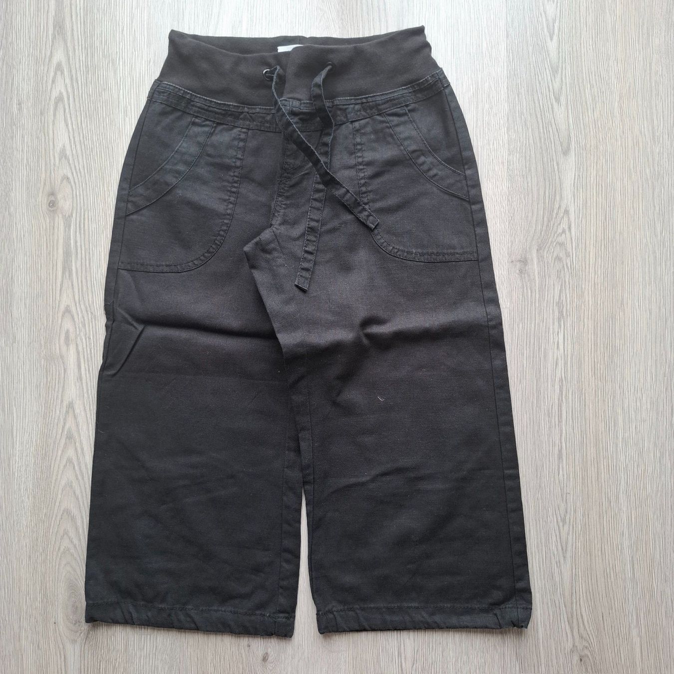 Vero Moda Pantaloni: Schwarze Culottes, Leinen, Gr. 34 – Usato da Emmen venduto da Tigerlady