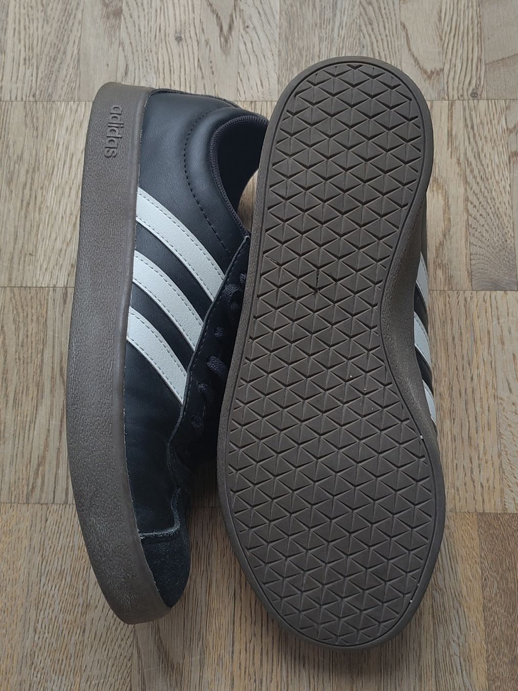 Adidas Scarpe da uomo: Adidas Sneaker 38.5 schwarz  – Usato da Oberuzwil venduto da sar_q52d 2