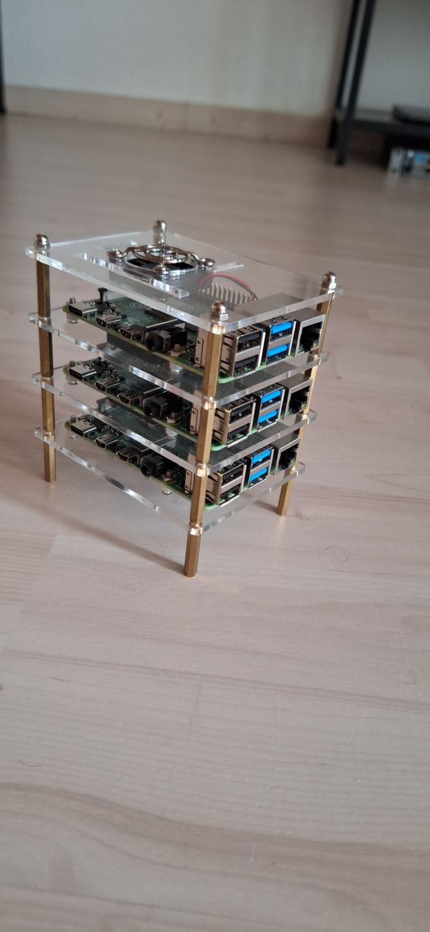 Raspberry Pi PCs: 3 x Raspberry Pi 4 mit Tower Gehaeuse und Lueft – Gebraucht aus Volketswil von adream_ 3