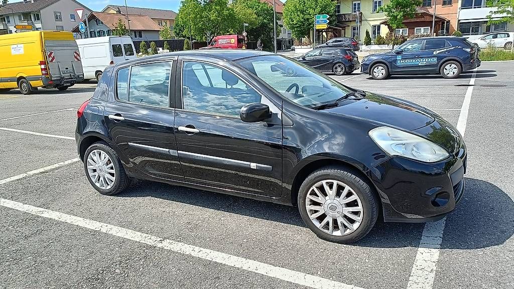 Renault Automobili: Renault Clio 1.2 ab MFK – Usato da Thun venduto da Darbiou 1