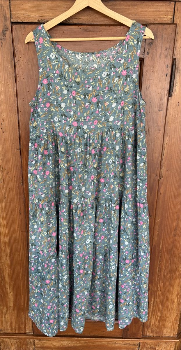 Vestiti: Sommerkleid  – Usato da St. Gallen venduto da taf_xwv5