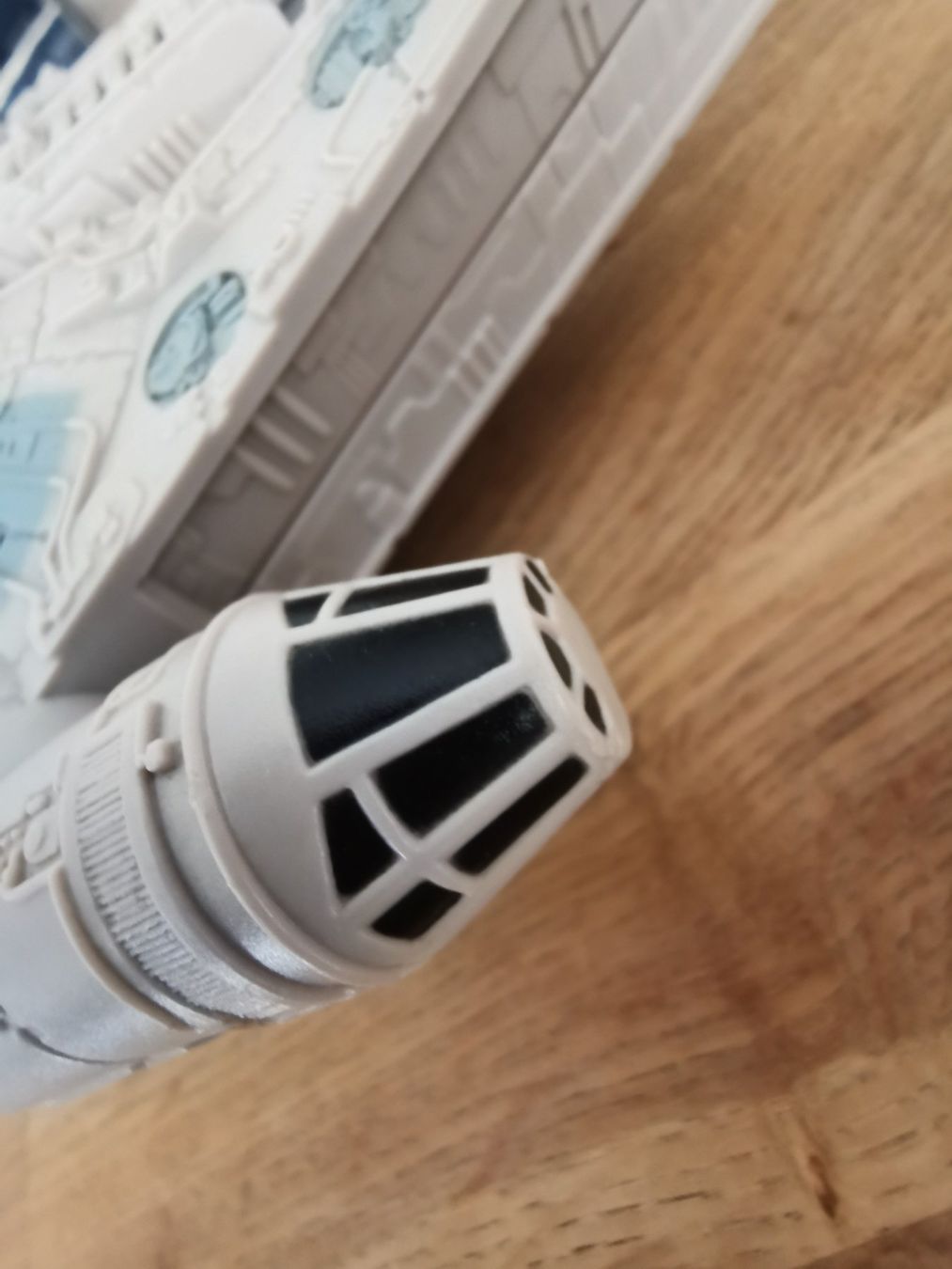 Star Wars Spielzeuge: Star Wars 1997er Millennium Falcon – Gebraucht aus St.Gallen von 55232 1