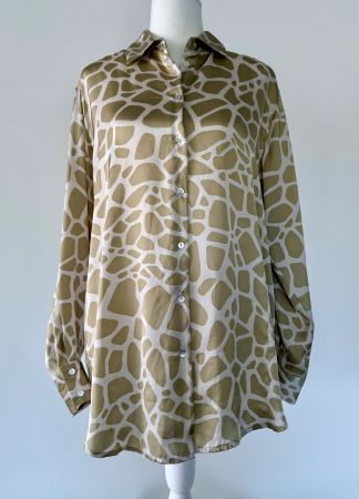 Damen Bluse Giraffenmuster Beige Lindengrün Grösse M