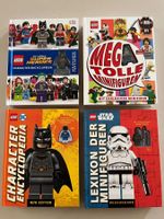 Vier Lego Minifiguren Lexika mit vier exklusiven Minifiguren