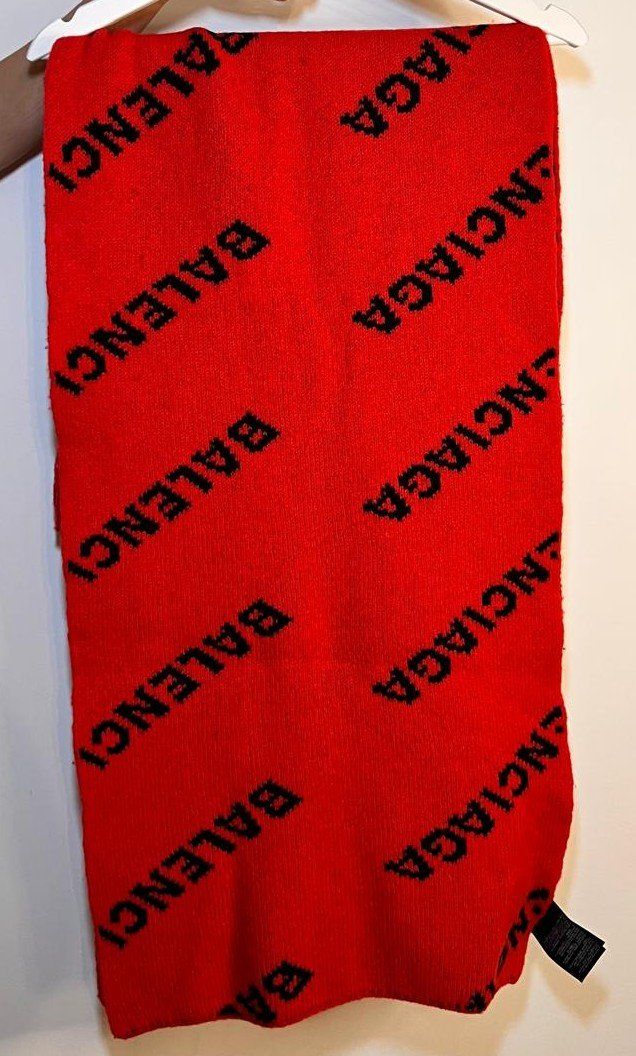 Balenciaga Foulard & Sciarpe: Balenciaga Schal, rot mit Allover-Logo – Usato da Zürich venduto da Poccna