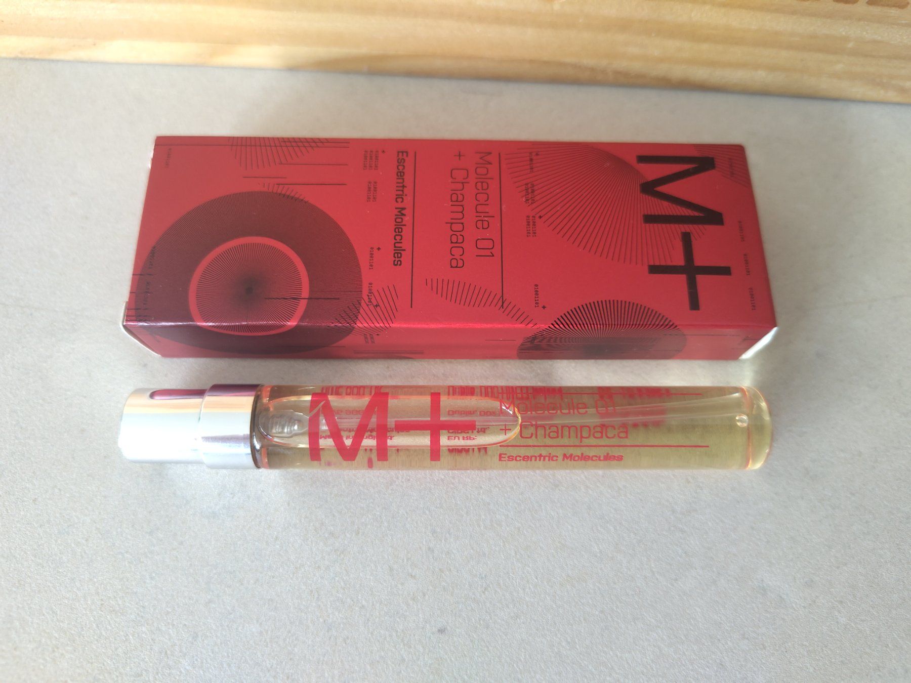 Amouage Profumi & Eau de Toilette: Escentric Molecules Molecule 01 + Champaca travel – Nuovo e nell'imballaggio originale da Steinhausen venduto da nwe_t8nj